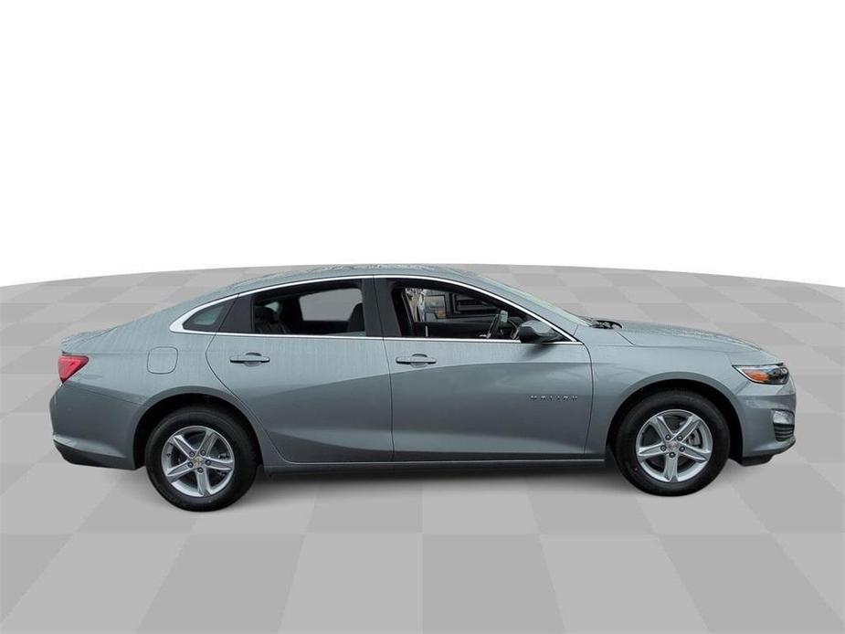 new 2024 Chevrolet Malibu car, priced at $24,695