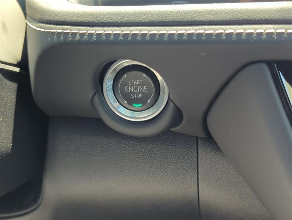 new 2025 Chevrolet Suburban car