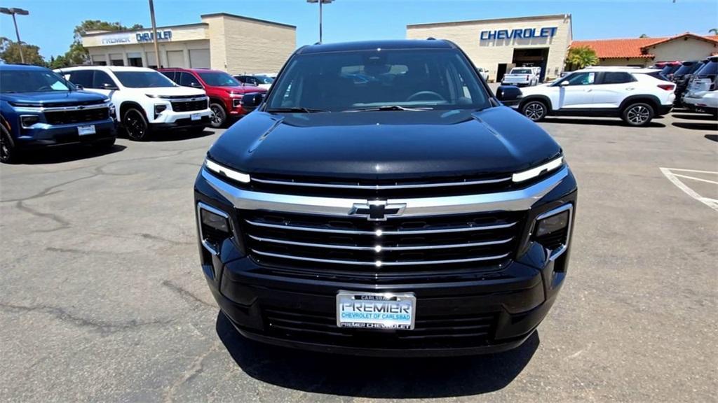 new 2025 Chevrolet Traverse car