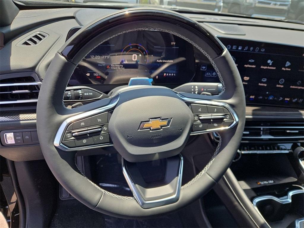 new 2025 Chevrolet Traverse car
