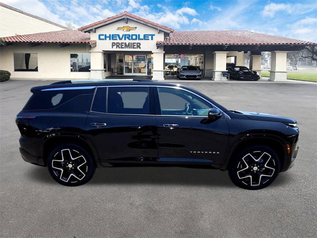 new 2025 Chevrolet Traverse car