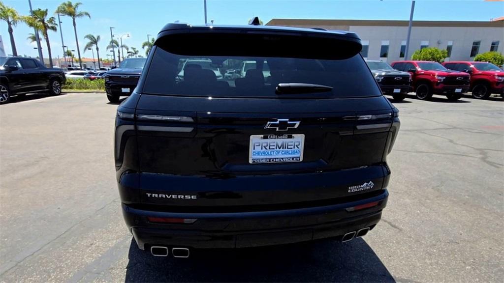 new 2025 Chevrolet Traverse car
