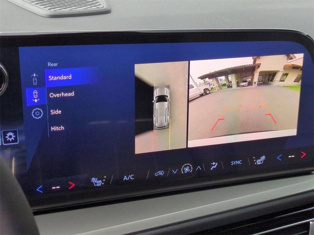 new 2025 Chevrolet Traverse car