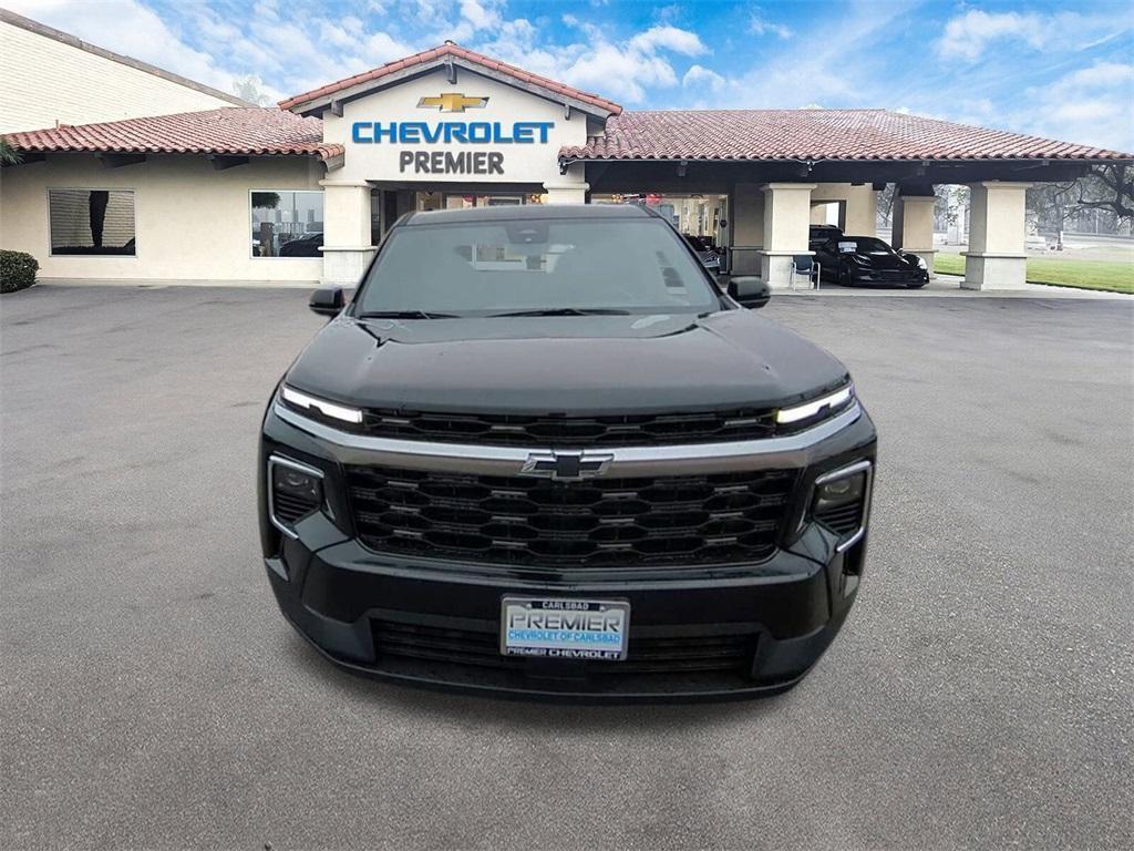 new 2025 Chevrolet Traverse car