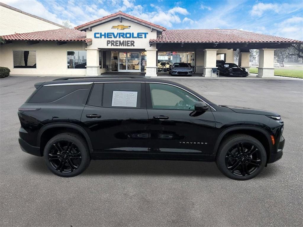 new 2025 Chevrolet Traverse car