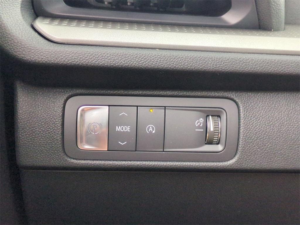 new 2025 Chevrolet Traverse car