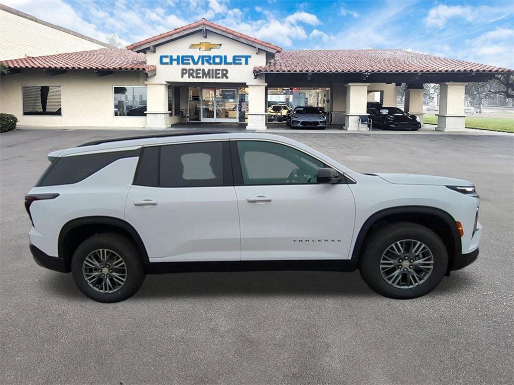 new 2025 Chevrolet Traverse car