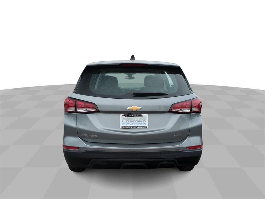 new 2024 Chevrolet Equinox car, priced at $25,740