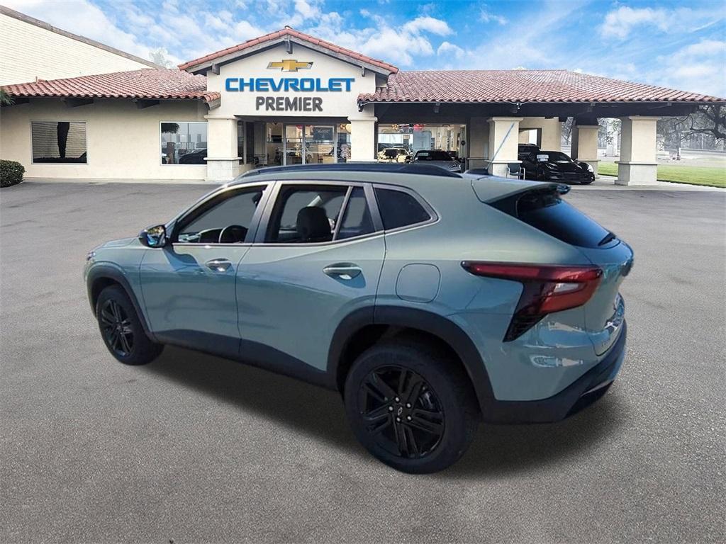 new 2025 Chevrolet Trax car