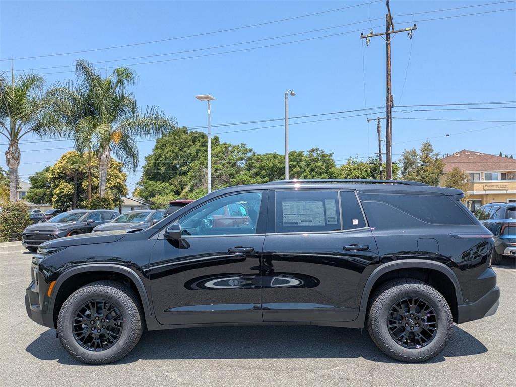 new 2025 Chevrolet Traverse car
