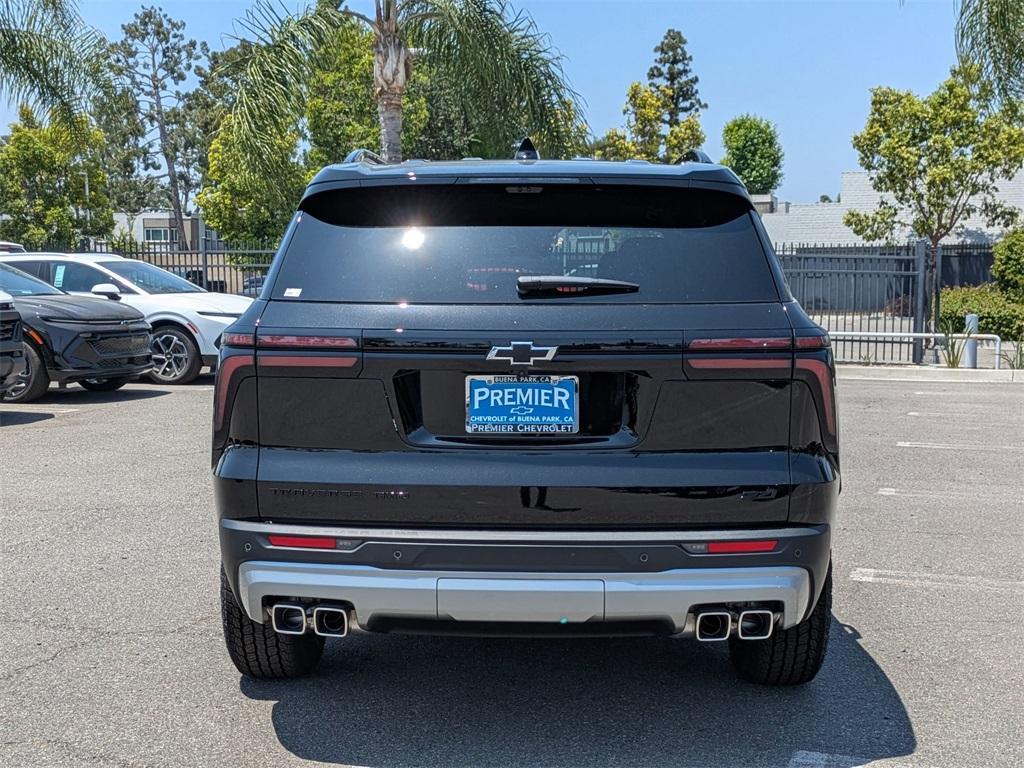 new 2025 Chevrolet Traverse car