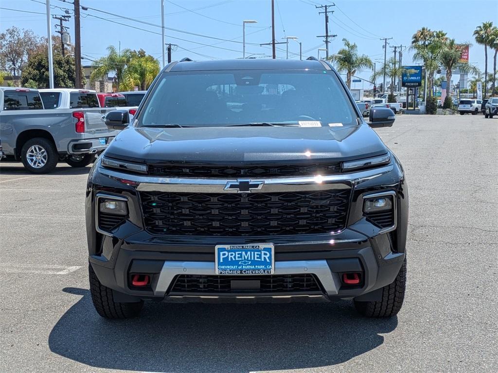 new 2025 Chevrolet Traverse car