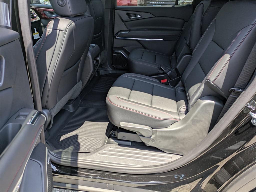new 2025 Chevrolet Traverse car