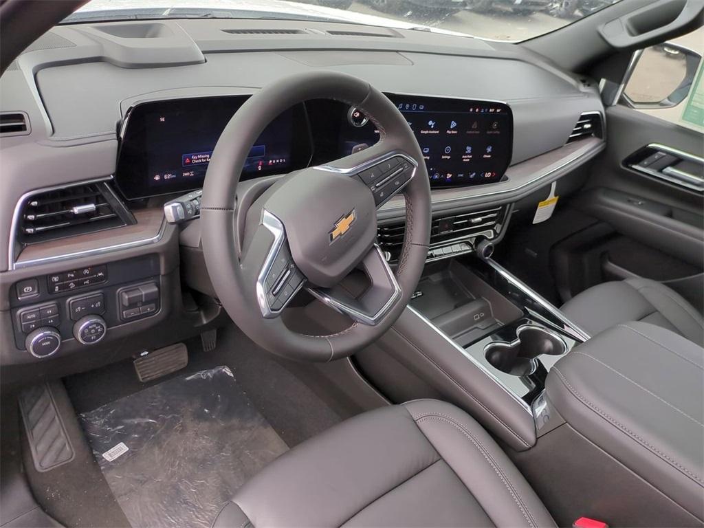 new 2025 Chevrolet Suburban car