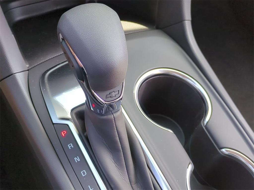 used 2024 Chevrolet Equinox car, priced at $26,998