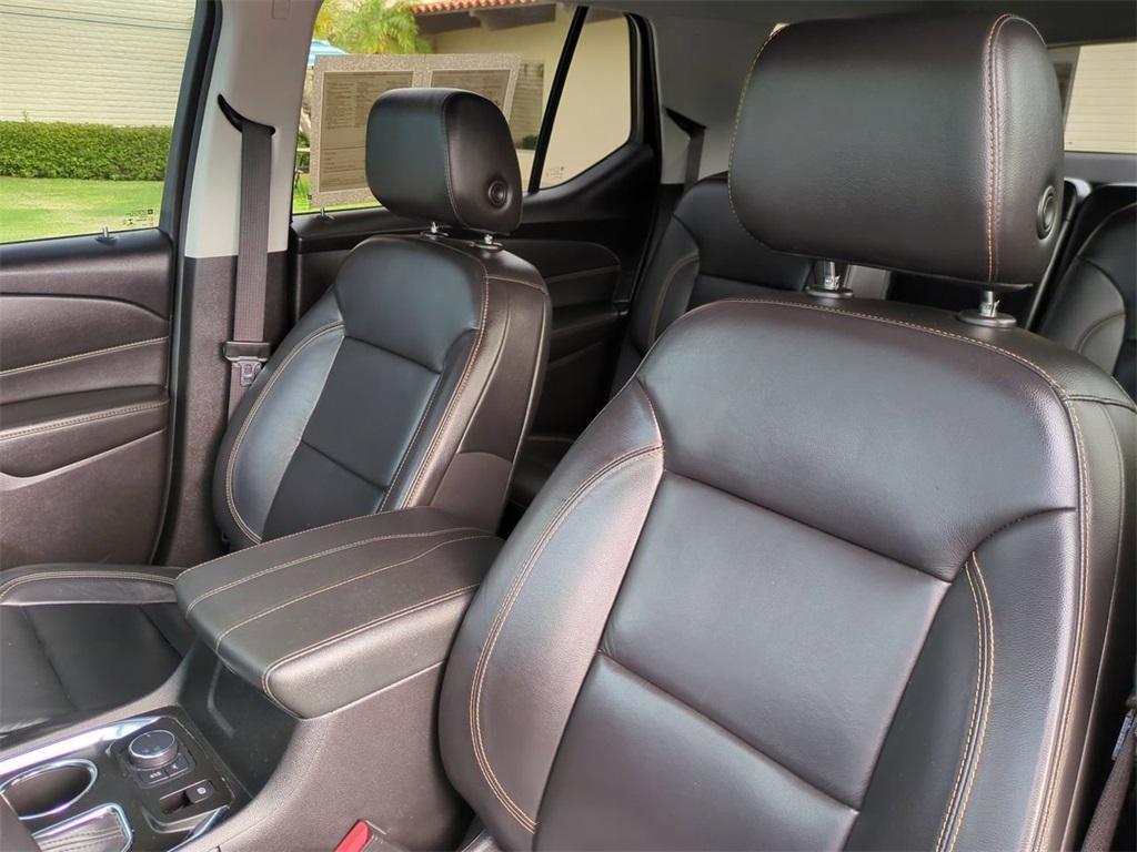 used 2021 Chevrolet Traverse car, priced at $26,890