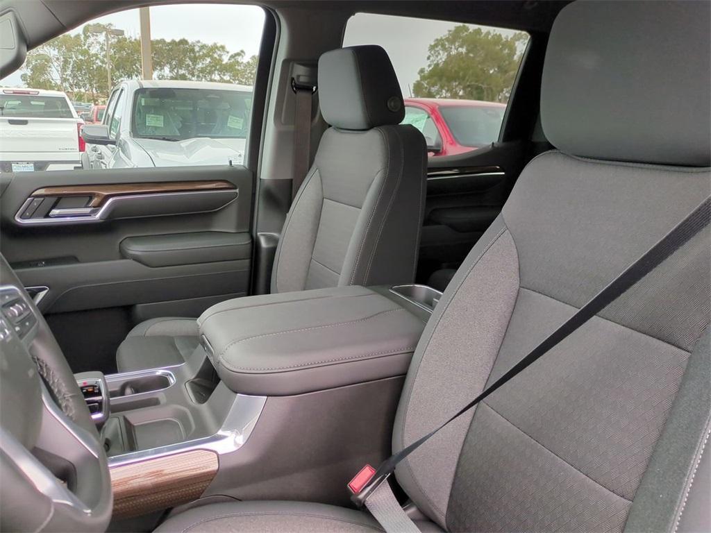new 2025 Chevrolet Silverado 1500 car