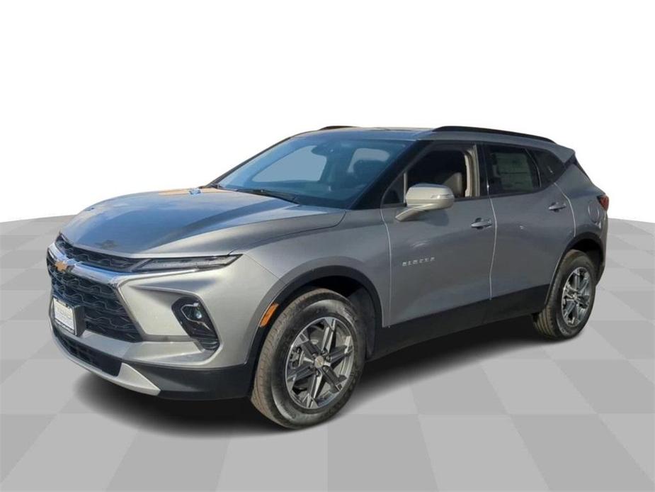 new 2024 Chevrolet Blazer car