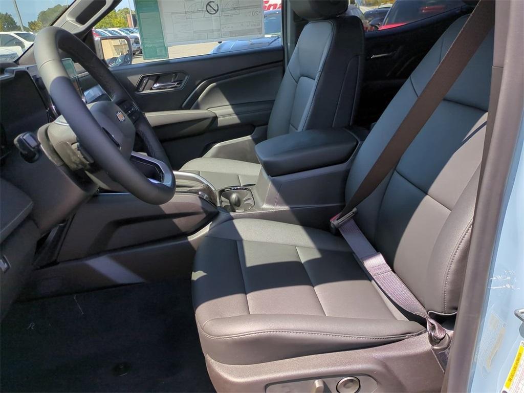 new 2025 Chevrolet Colorado car