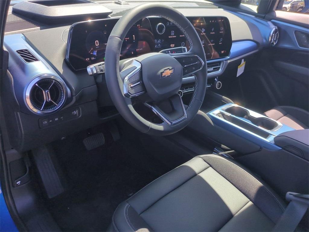 new 2025 Chevrolet Equinox EV car