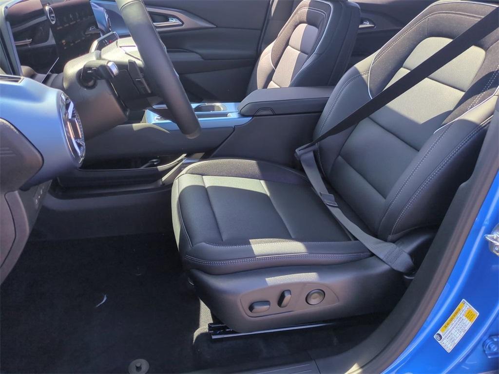 new 2025 Chevrolet Equinox EV car