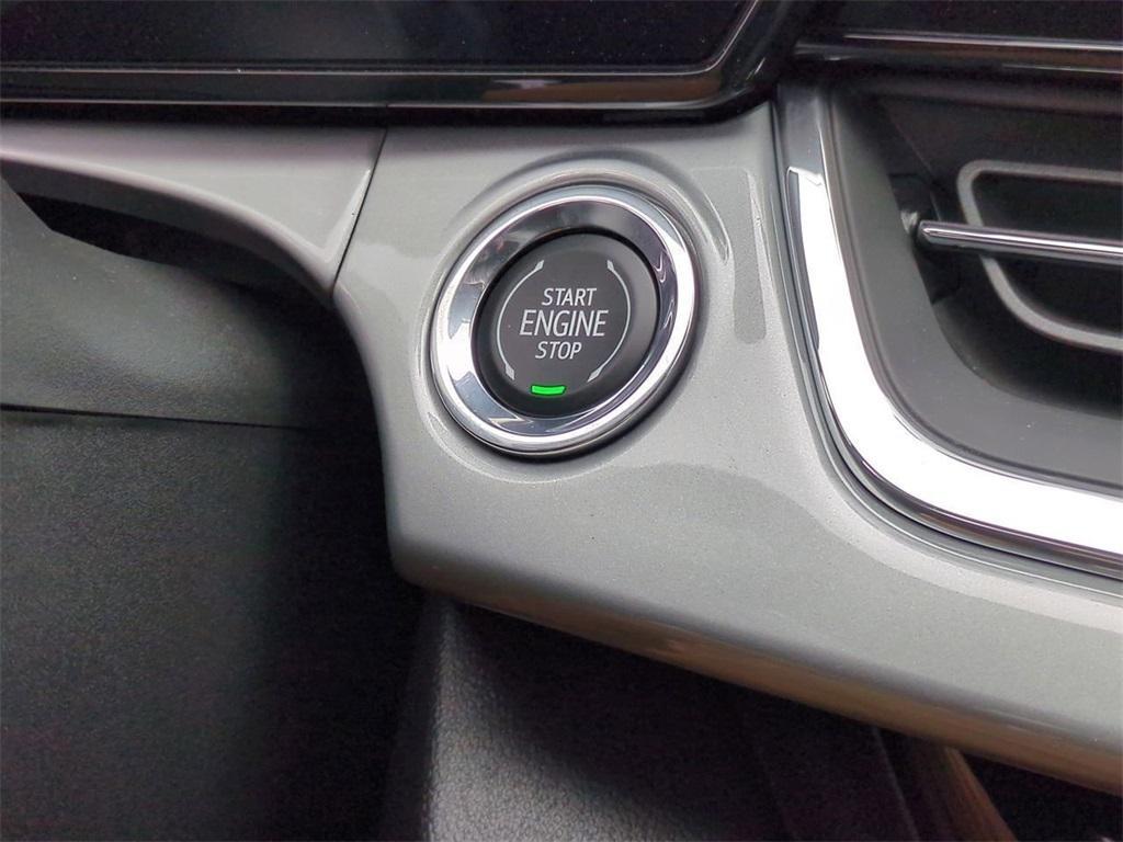 new 2025 Chevrolet Trax car