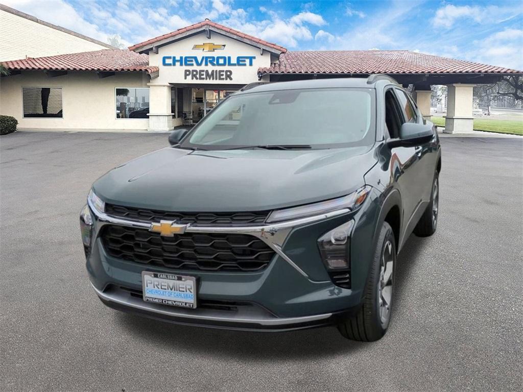 new 2025 Chevrolet Trax car
