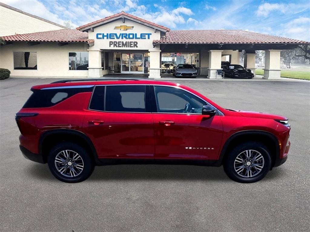 new 2025 Chevrolet Traverse car
