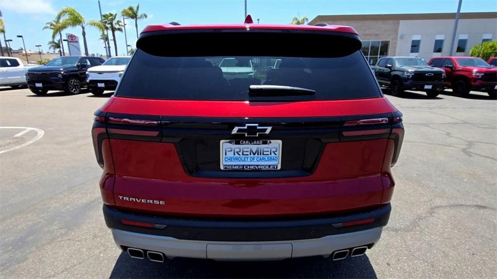 new 2025 Chevrolet Traverse car