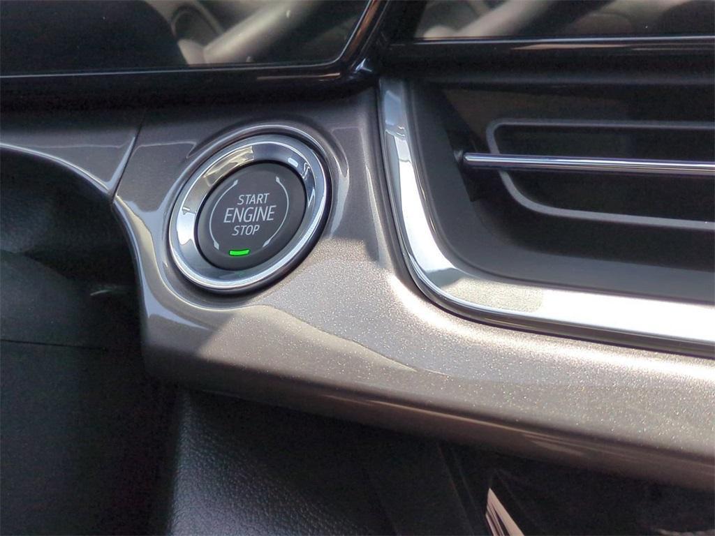 new 2025 Chevrolet Trax car
