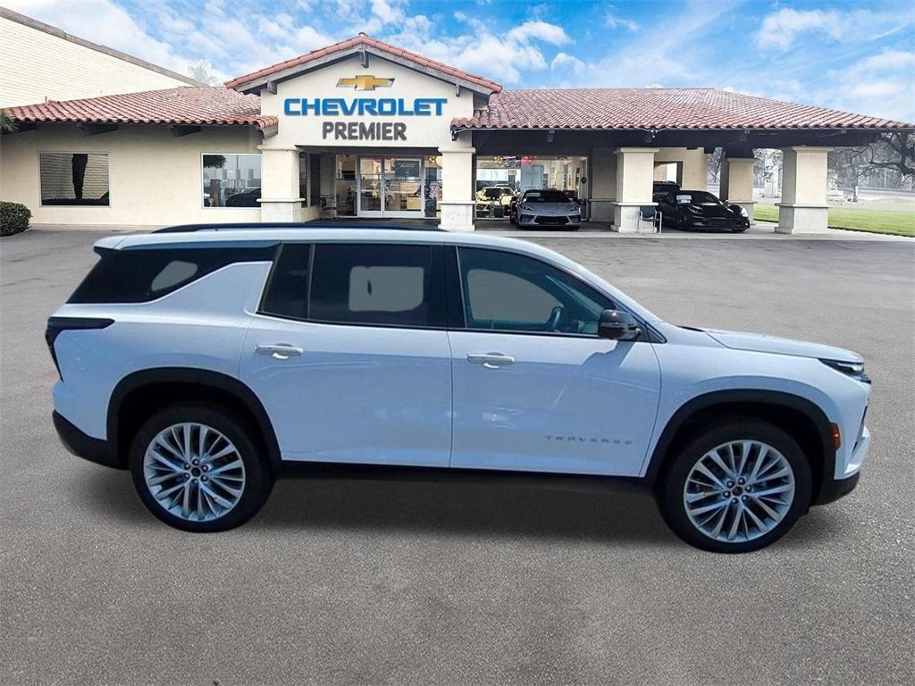new 2025 Chevrolet Traverse car