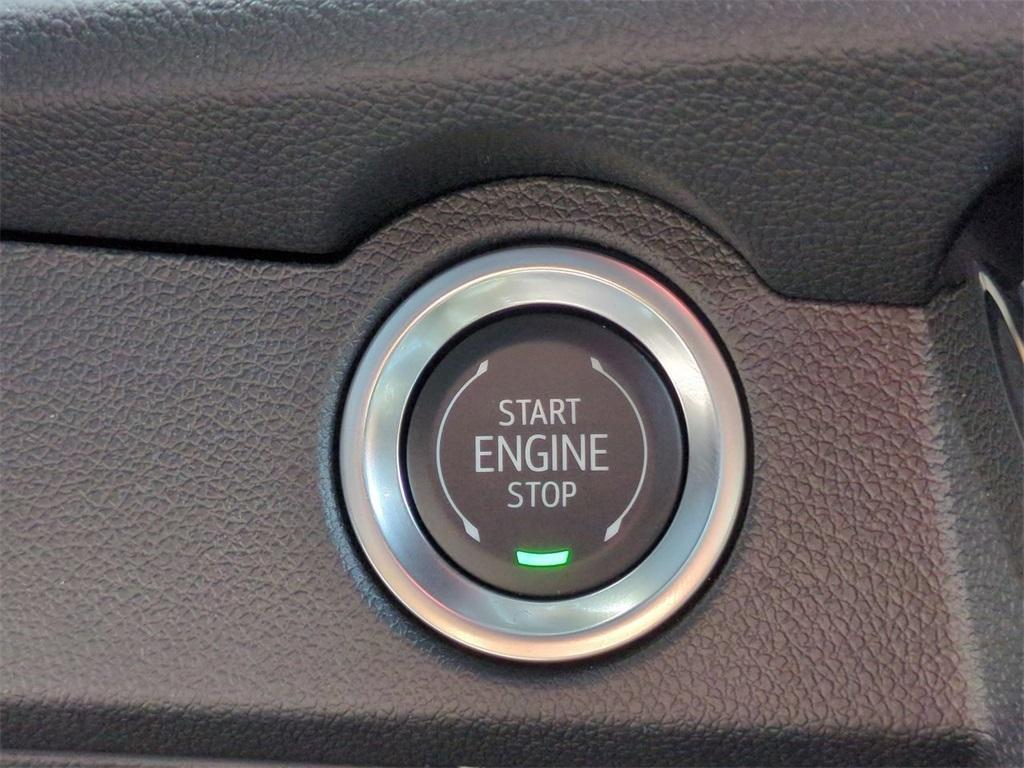 new 2025 Chevrolet Traverse car