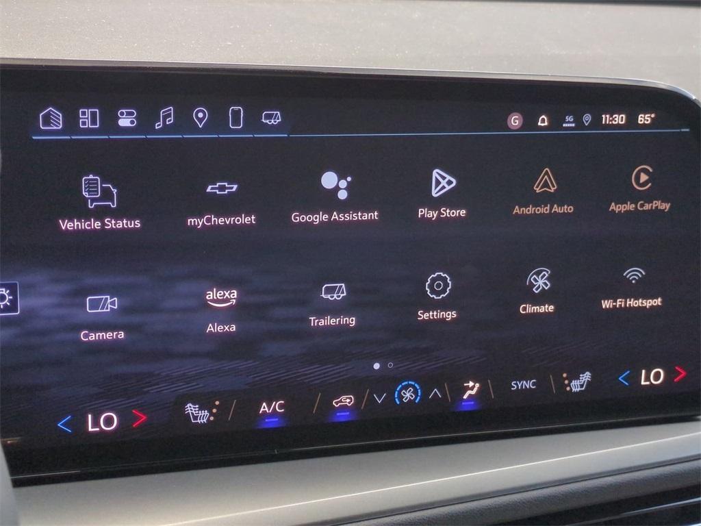 new 2025 Chevrolet Traverse car
