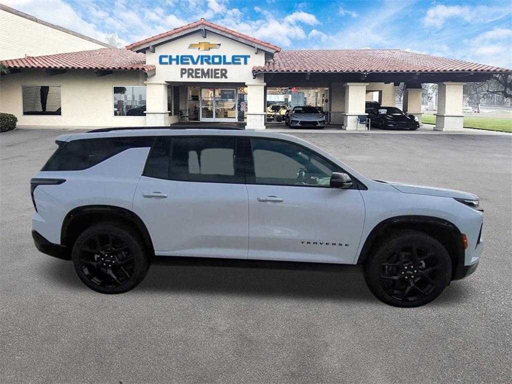 new 2025 Chevrolet Traverse car