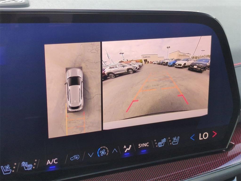 new 2025 Chevrolet Traverse car