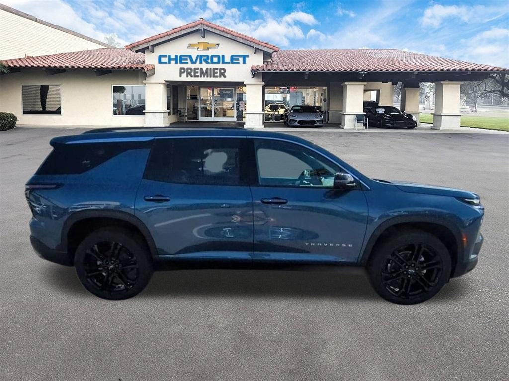 new 2025 Chevrolet Traverse car