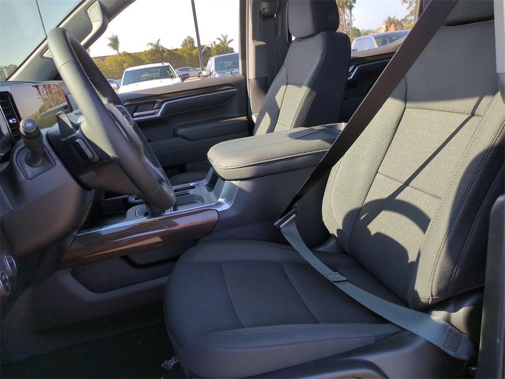 new 2025 Chevrolet Silverado 1500 car