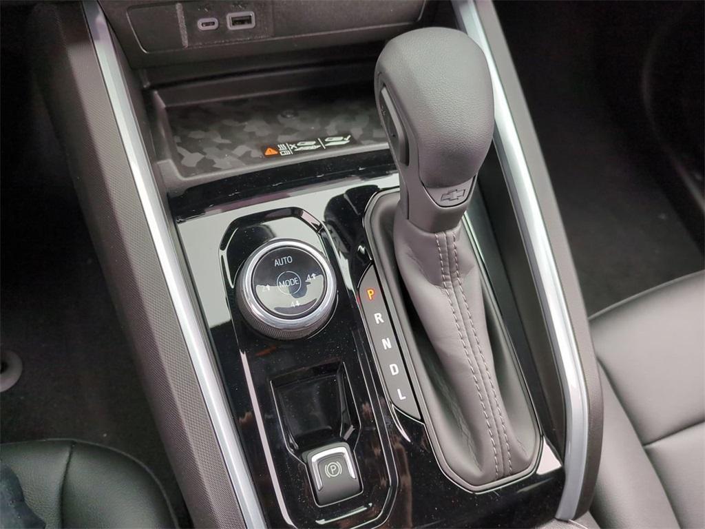 new 2025 Chevrolet Colorado car