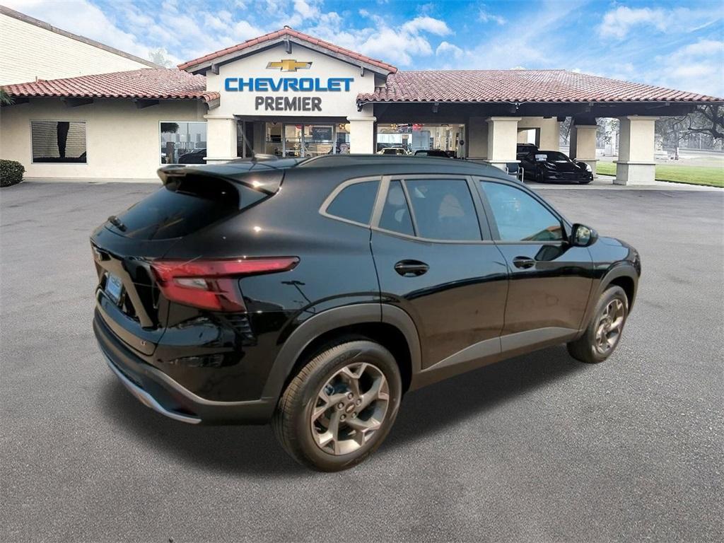 new 2025 Chevrolet Trax car