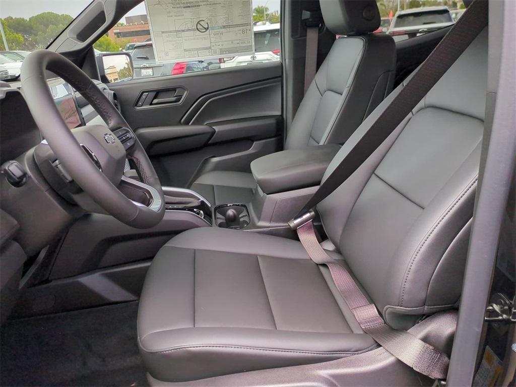 new 2025 Chevrolet Colorado car