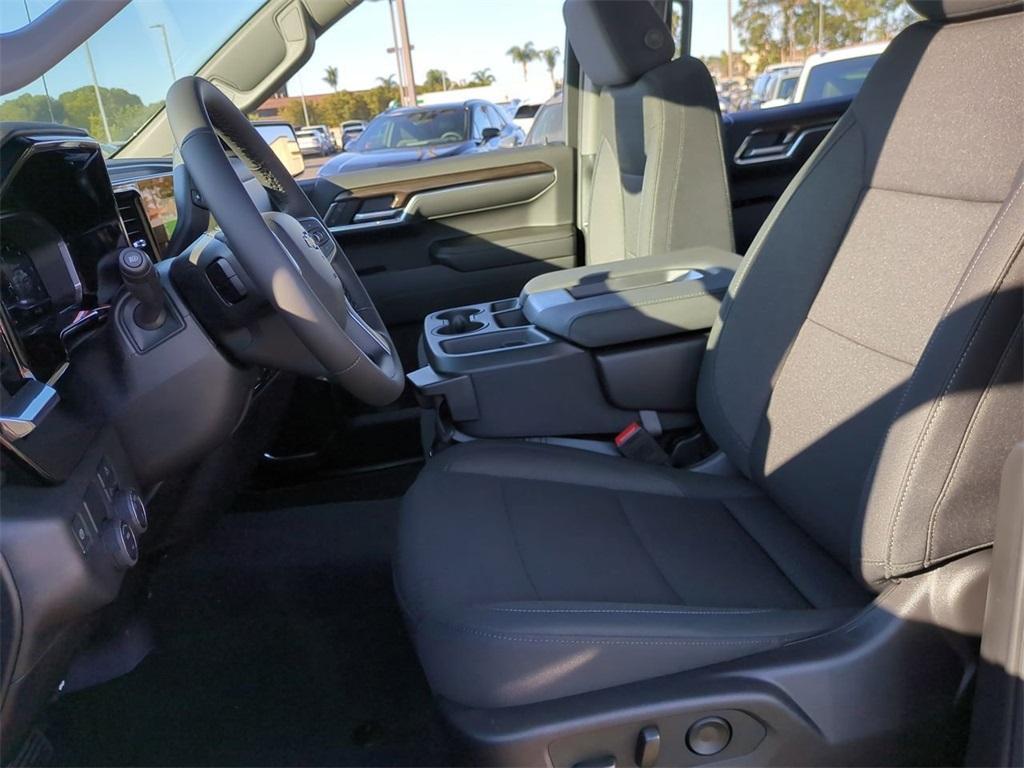 new 2025 Chevrolet Silverado 1500 car