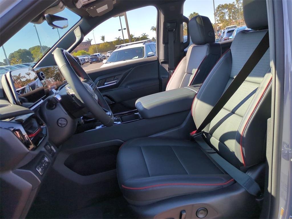 new 2025 Chevrolet Silverado EV car