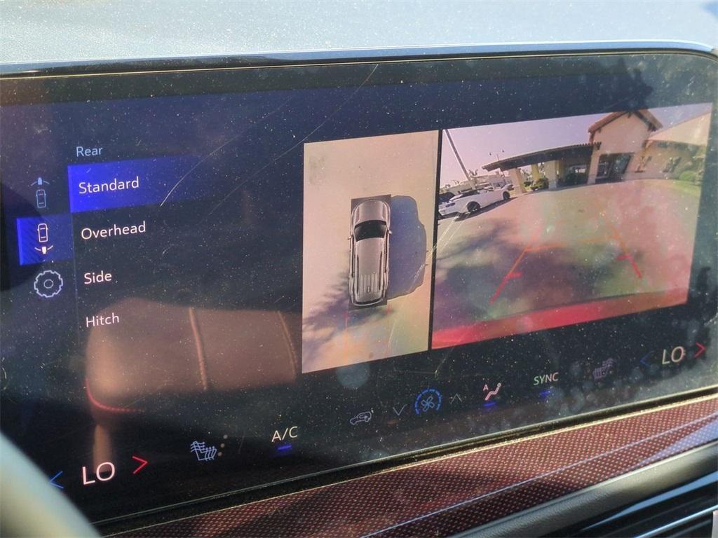 new 2025 Chevrolet Traverse car