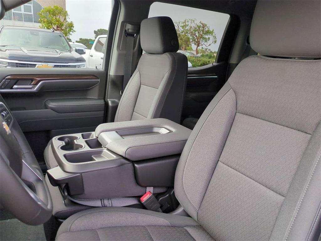 new 2025 Chevrolet Silverado 1500 car