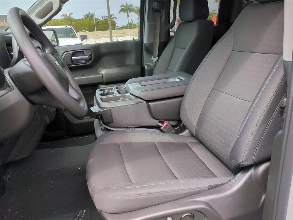 new 2025 Chevrolet Silverado 1500 car