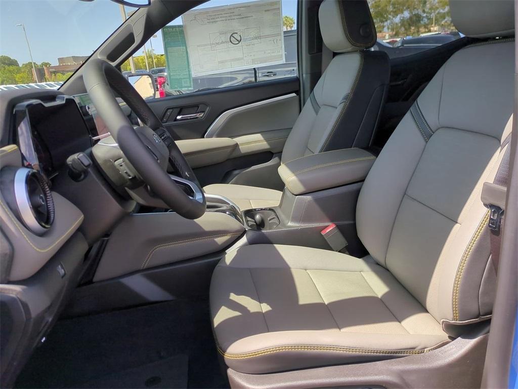 new 2025 Chevrolet Colorado car