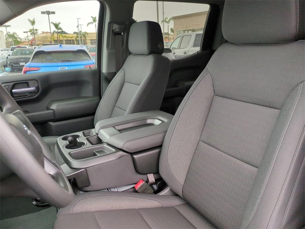 new 2025 Chevrolet Silverado 1500 car