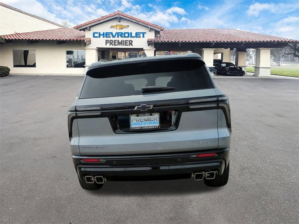 new 2025 Chevrolet Traverse car
