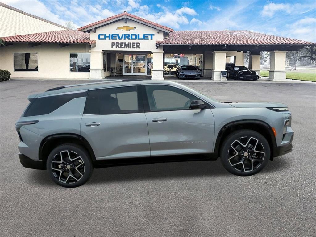 new 2025 Chevrolet Traverse car