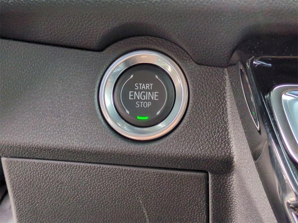 new 2025 Chevrolet Traverse car